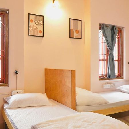 Roambay - Gokulam Hostel Mysore Luaran gambar