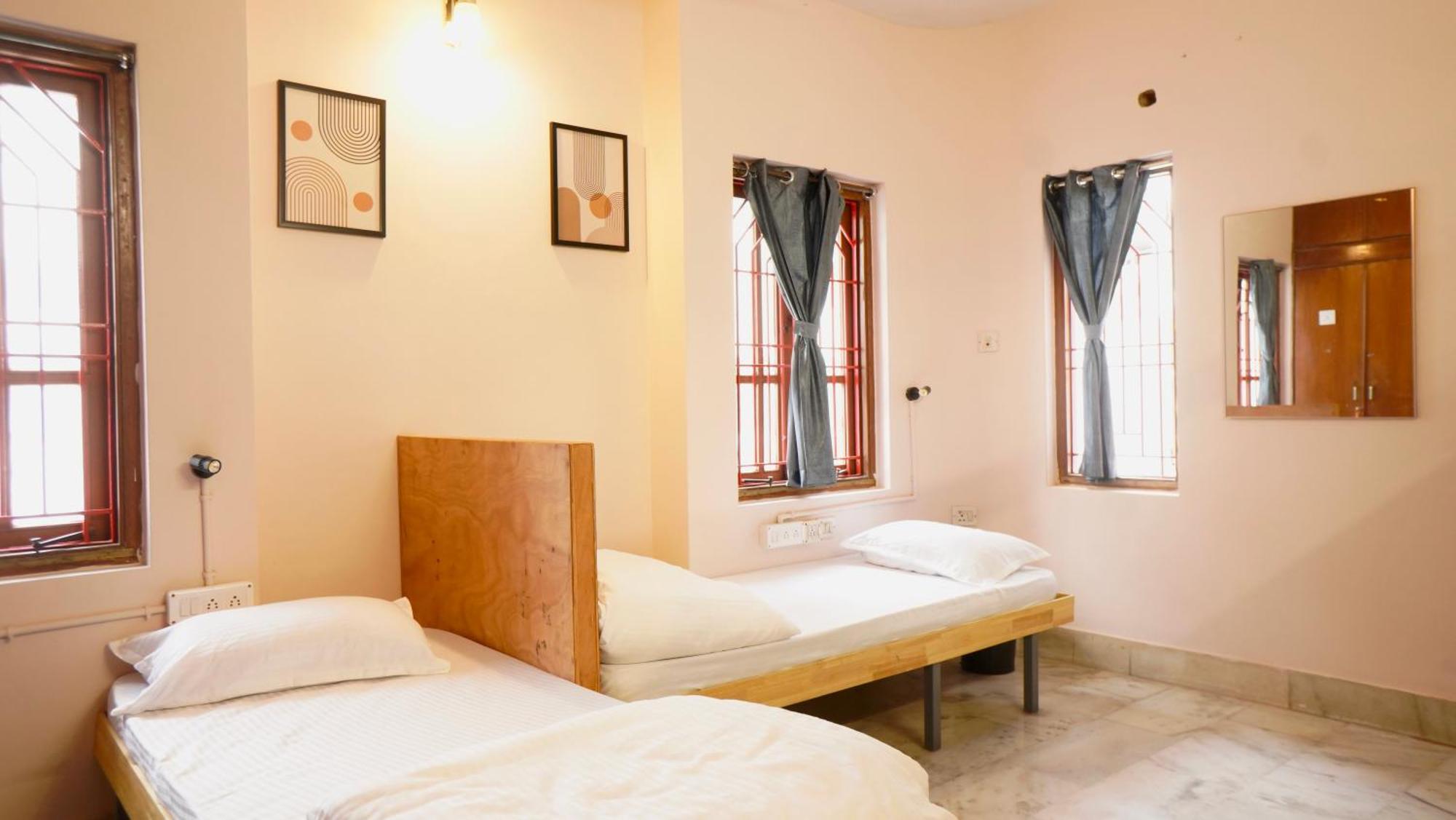 Roambay - Gokulam Hostel Mysore Luaran gambar