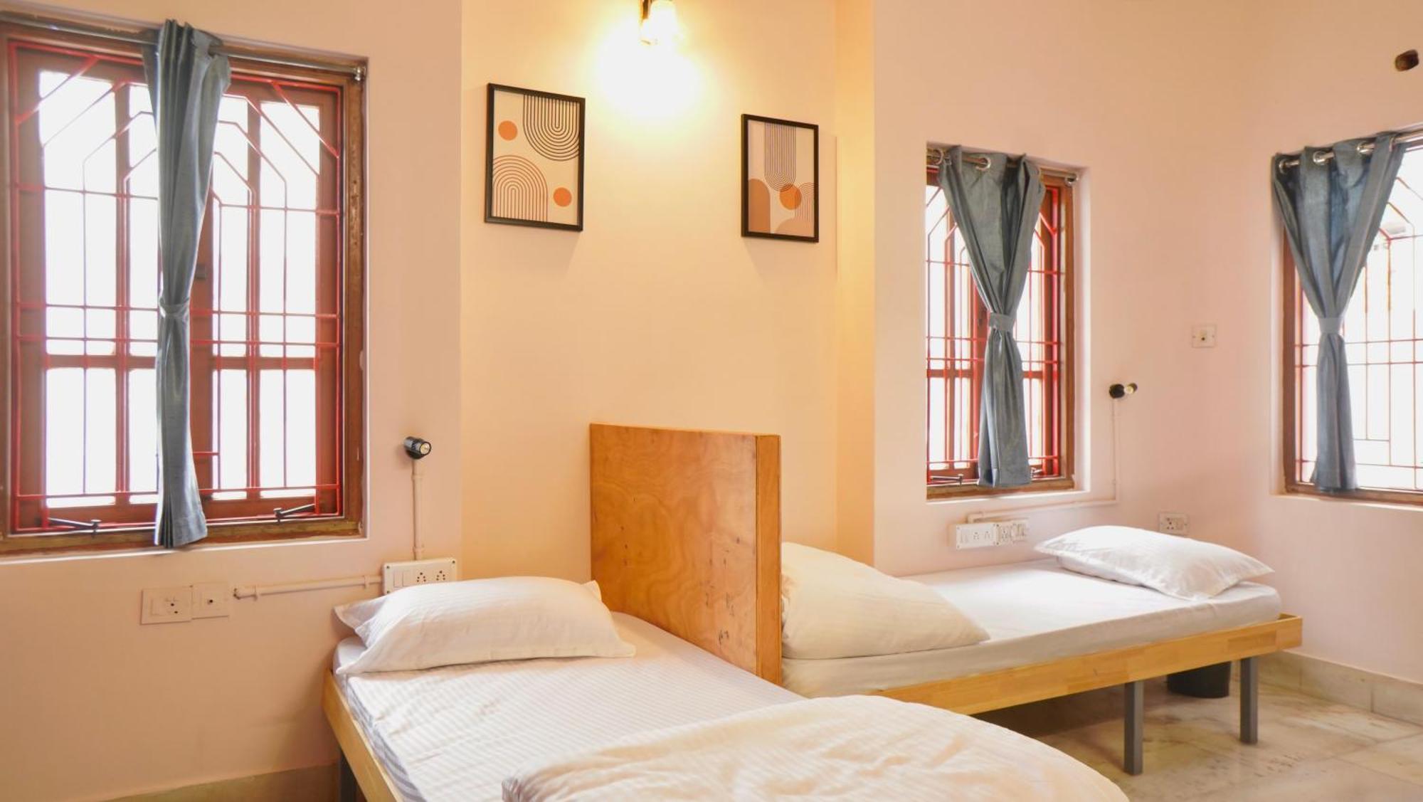 Roambay - Gokulam Hostel Mysore Luaran gambar